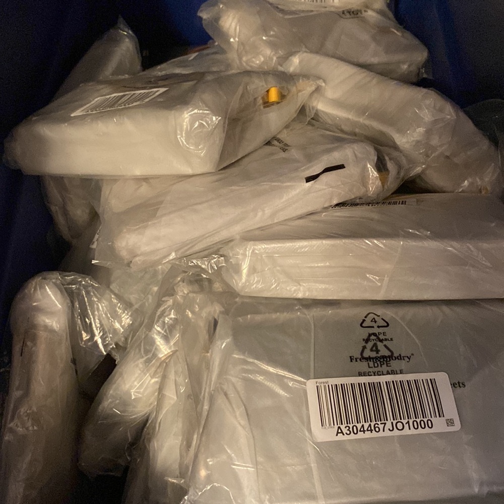 LIQUIDATION SALE! GOING OUT OF BUSINESS! Purse bundle! - Picture 2 of 2